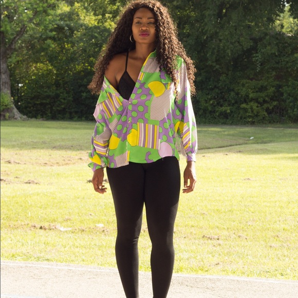 Tops - 90’s vintage multi-colored blouse. Size Medium